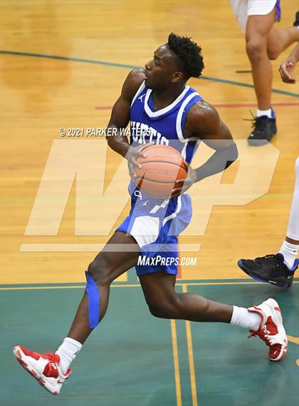 Thumbnail 1 in Edna Karr vs John Curtis (Country Day Classic) photogallery.