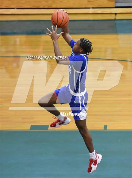 Thumbnail 1 in Edna Karr vs John Curtis (Country Day Classic) photogallery.