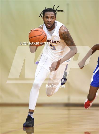Thumbnail 1 in Edna Karr vs John Curtis (Country Day Classic) photogallery.