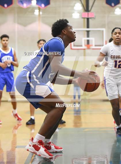 Thumbnail 3 in Edna Karr vs John Curtis (Country Day Classic) photogallery.