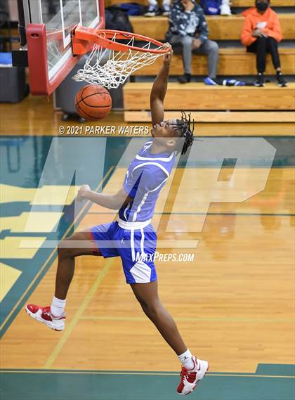 Thumbnail 2 in Edna Karr vs John Curtis (Country Day Classic) photogallery.