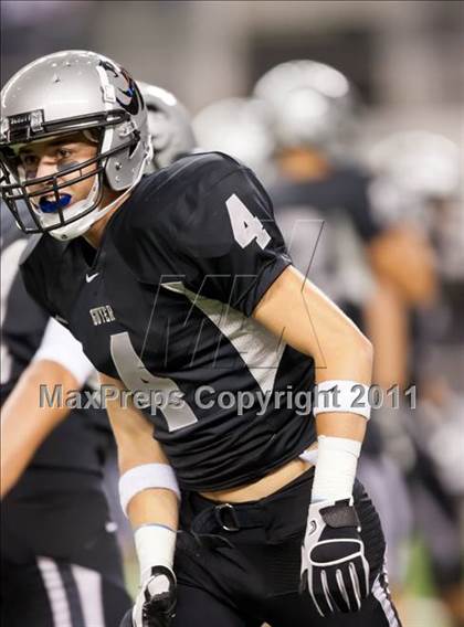 Thumbnail 1 in Cedar Hill vs. Guyer (Kirk Herbstreit National Kickoff Classic) photogallery.