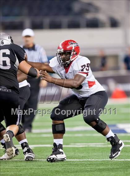 Thumbnail 1 in Cedar Hill vs. Guyer (Kirk Herbstreit National Kickoff Classic) photogallery.