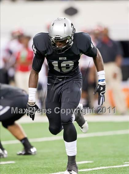 Thumbnail 1 in Cedar Hill vs. Guyer (Kirk Herbstreit National Kickoff Classic) photogallery.