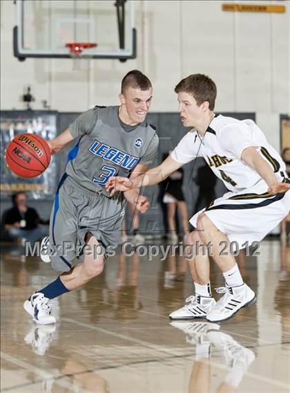Thumbnail 3 in Legend @ Arapahoe (CHSAA 5A Sweet 16) photogallery.