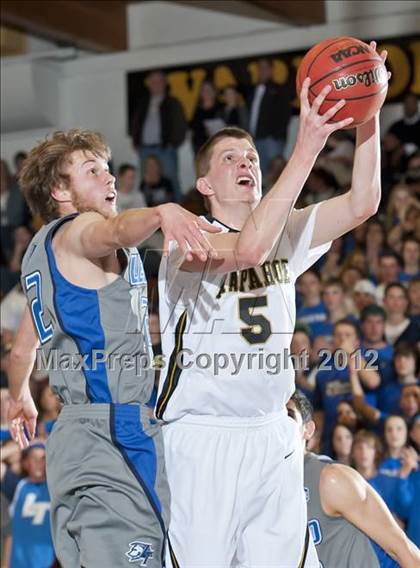 Thumbnail 3 in Legend @ Arapahoe (CHSAA 5A Sweet 16) photogallery.