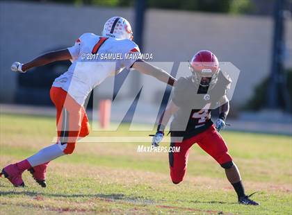 Thumbnail 2 in Grant @ Arleta photogallery.