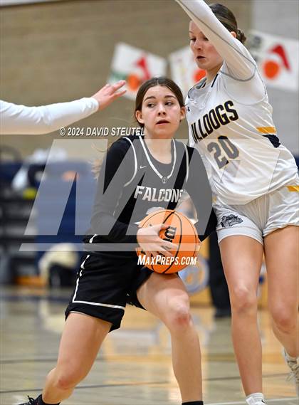 Thumbnail 2 in River Valley vs. Gridley (Sutter Tournament) photogallery.
