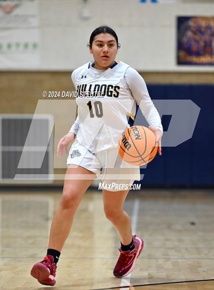 Thumbnail 3 in River Valley vs. Gridley (Sutter Tournament) photogallery.