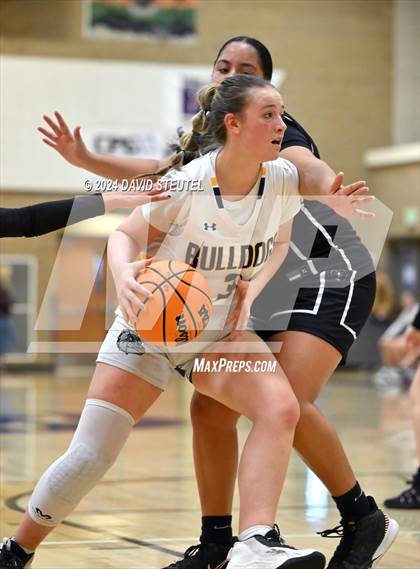 Thumbnail 3 in River Valley vs. Gridley (Sutter Tournament) photogallery.