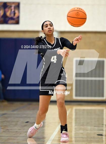 Thumbnail 1 in River Valley vs. Gridley (Sutter Tournament) photogallery.