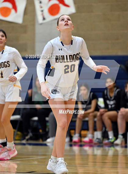 Thumbnail 2 in River Valley vs. Gridley (Sutter Tournament) photogallery.