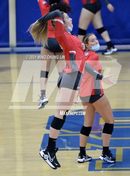 Thumbnail 3 in Mater Dei @ Santa Margarita photogallery.