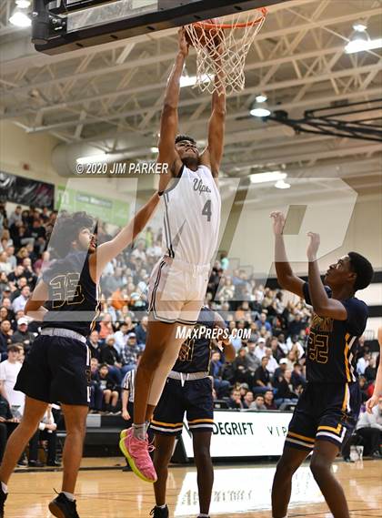 Thumbnail 3 in Stony Point @ Vandegrift photogallery.