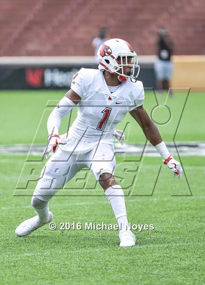 Thumbnail 1 in Colerain vs. Warren Central (Crosstown Showdown) photogallery.
