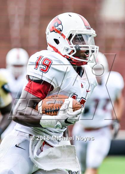 Thumbnail 3 in Colerain vs. Warren Central (Crosstown Showdown) photogallery.