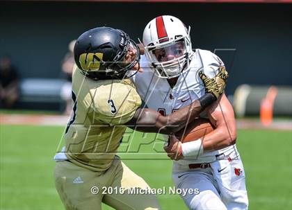 Thumbnail 2 in Colerain vs. Warren Central (Crosstown Showdown) photogallery.