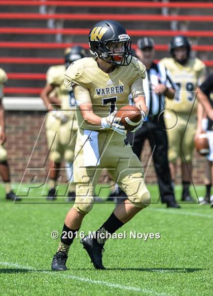 Thumbnail 3 in Colerain vs. Warren Central (Crosstown Showdown) photogallery.
