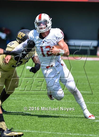 Thumbnail 2 in Colerain vs. Warren Central (Crosstown Showdown) photogallery.
