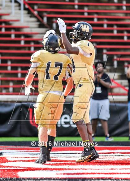 Thumbnail 2 in Colerain vs. Warren Central (Crosstown Showdown) photogallery.