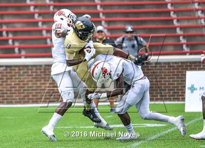 Thumbnail 3 in Colerain vs. Warren Central (Crosstown Showdown) photogallery.