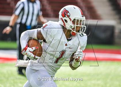 Thumbnail 2 in Colerain vs. Warren Central (Crosstown Showdown) photogallery.