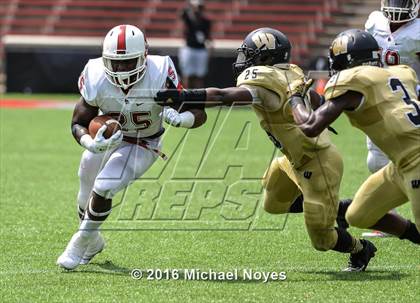 Thumbnail 2 in Colerain vs. Warren Central (Crosstown Showdown) photogallery.