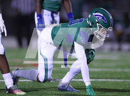 Thumbnail 1 in Hickory vs Green Run (VHSL Class 5A Quarterfinal) photogallery.
