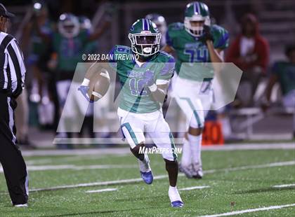 Thumbnail 2 in Hickory vs Green Run (VHSL Class 5A Quarterfinal) photogallery.