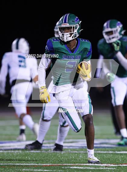 Thumbnail 2 in Hickory vs Green Run (VHSL Class 5A Quarterfinal) photogallery.