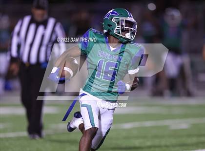 Thumbnail 3 in Hickory vs Green Run (VHSL Class 5A Quarterfinal) photogallery.
