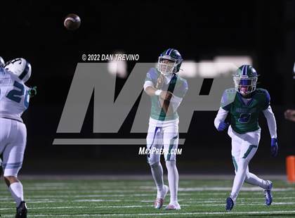 Thumbnail 1 in Hickory vs Green Run (VHSL Class 5A Quarterfinal) photogallery.