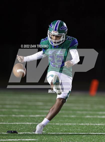 Thumbnail 3 in Hickory vs Green Run (VHSL Class 5A Quarterfinal) photogallery.