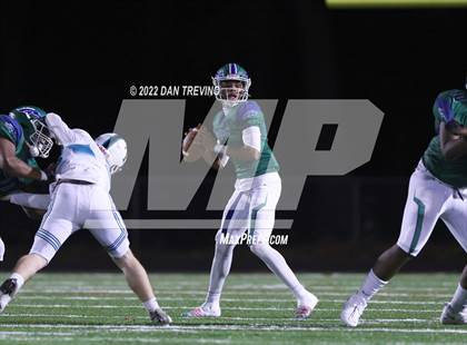 Thumbnail 2 in Hickory vs Green Run (VHSL Class 5A Quarterfinal) photogallery.
