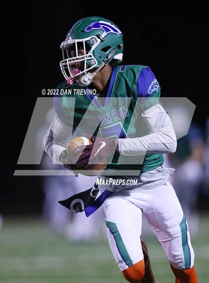 Thumbnail 3 in Hickory vs Green Run (VHSL Class 5A Quarterfinal) photogallery.