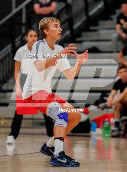 Thumbnail 2 in La Jolla vs. La Costa Canyon (CIF SDS Open Division Final) photogallery.