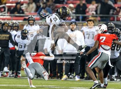 Thumbnail 3 in South Oak Cliff @ Argyle (UIL 5A Division II Semifinal) photogallery.