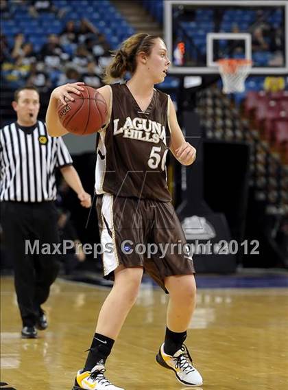 Thumbnail 3 in Laguna Hills vs. Bishop O'Dowd (CIF State D3 Final) photogallery.