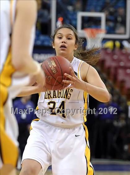 Thumbnail 3 in Laguna Hills vs. Bishop O'Dowd (CIF State D3 Final) photogallery.