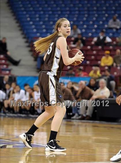 Thumbnail 3 in Laguna Hills vs. Bishop O'Dowd (CIF State D3 Final) photogallery.