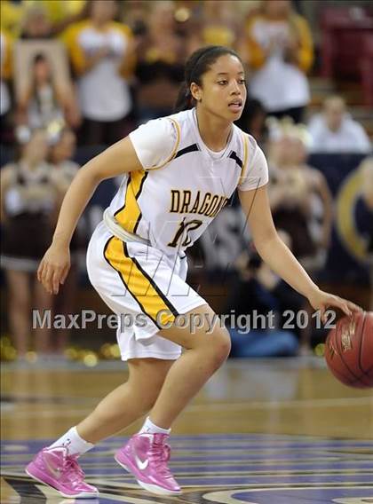 Thumbnail 2 in Laguna Hills vs. Bishop O'Dowd (CIF State D3 Final) photogallery.