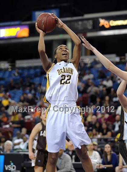 Thumbnail 3 in Laguna Hills vs. Bishop O'Dowd (CIF State D3 Final) photogallery.