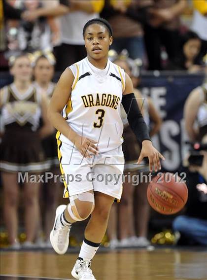 Thumbnail 2 in Laguna Hills vs. Bishop O'Dowd (CIF State D3 Final) photogallery.