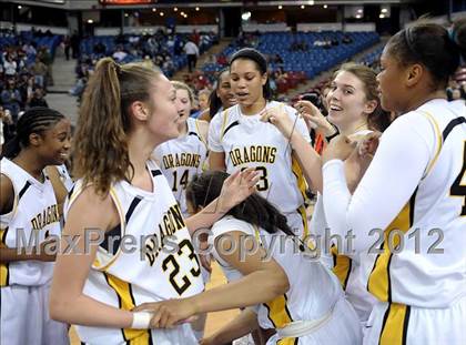Thumbnail 2 in Laguna Hills vs. Bishop O'Dowd (CIF State D3 Final) photogallery.