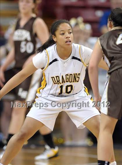 Thumbnail 2 in Laguna Hills vs. Bishop O'Dowd (CIF State D3 Final) photogallery.