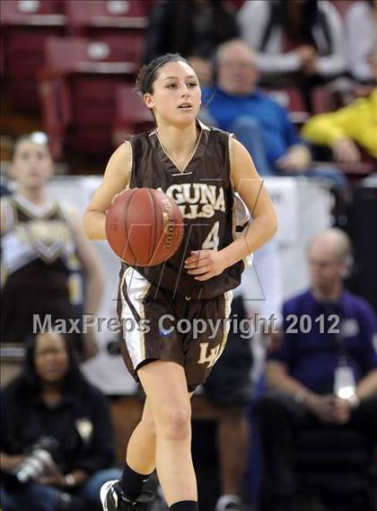 Thumbnail 1 in Laguna Hills vs. Bishop O'Dowd (CIF State D3 Final) photogallery.