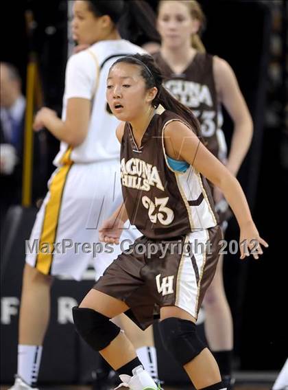 Thumbnail 2 in Laguna Hills vs. Bishop O'Dowd (CIF State D3 Final) photogallery.