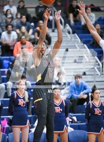 Thumbnail 2 in O'Dea @ Eastside Catholic (3A Boys District 2) photogallery.