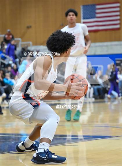 Thumbnail 3 in O'Dea @ Eastside Catholic (3A Boys District 2) photogallery.