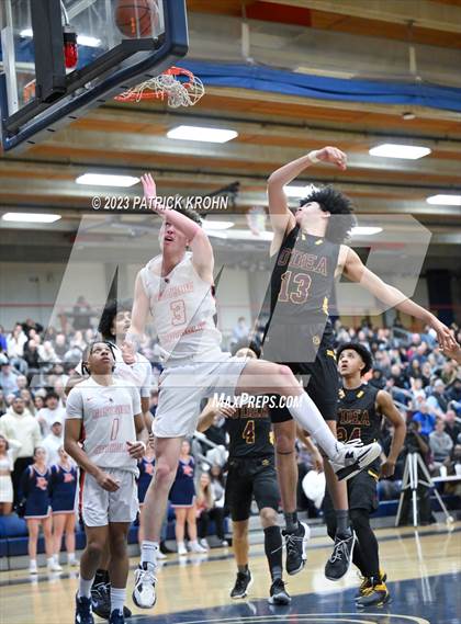 Thumbnail 1 in O'Dea @ Eastside Catholic (3A Boys District 2) photogallery.